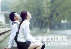 校園愛(ài)情微電影怎么發(fā)展