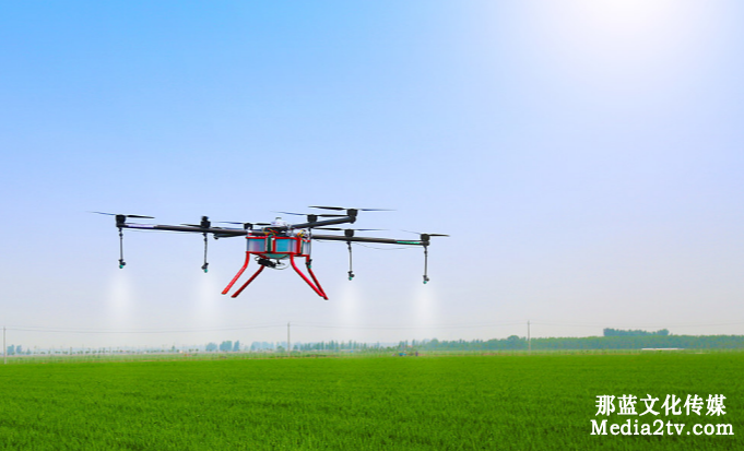無(wú)人機(jī)噴灑農(nóng)藥 無(wú)人機(jī)噴灑農(nóng)藥
